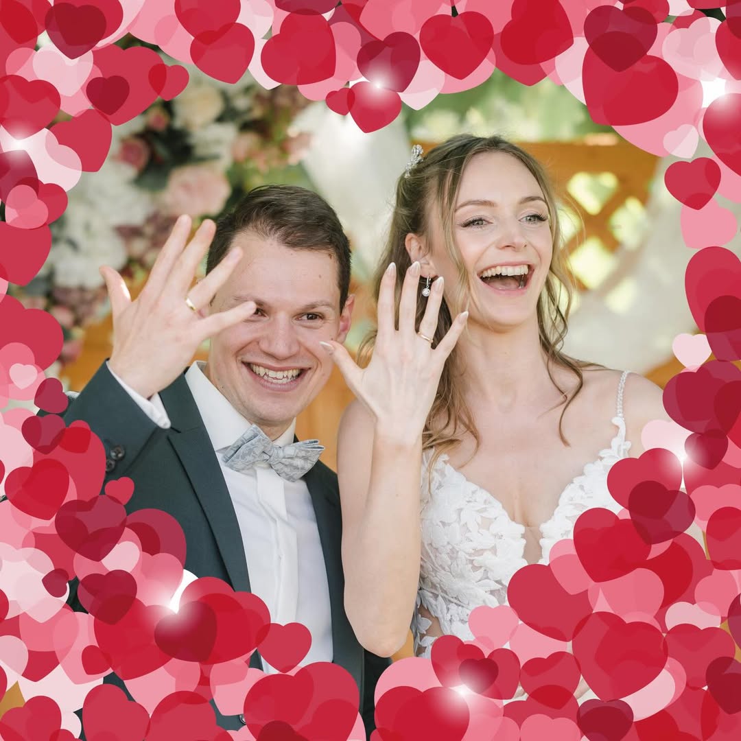 Brautpaar bei der Zeremonie – Instagram Post von Stine Photography